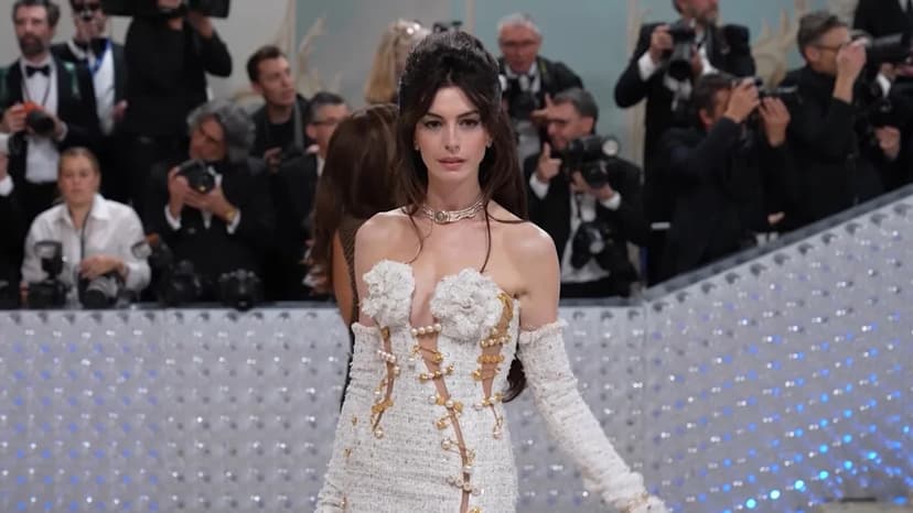 Anne Hathaway Channels Swift for Pop Superstar Role