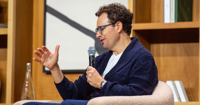 AI Giant Anthropic Files for IPO Amidst Tech Frenzy