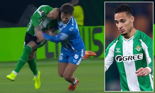 Antony Escapes Red Card Again After Headbutt Incident