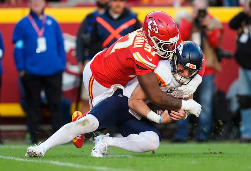 Anudike-Uzomah Fuels Chiefs' Defensive Fire