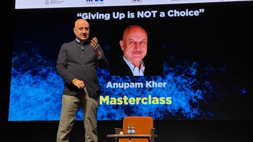 Anupam Kher Shares De Niro Friendship Secret
