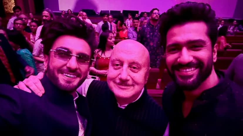 Anupam Kher's witty selfie with Ranveer & Vicky steals show