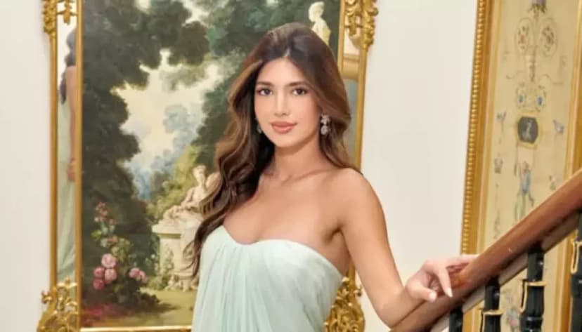 Apollo Tyres Heiress Debuts at Elite Paris Ball
