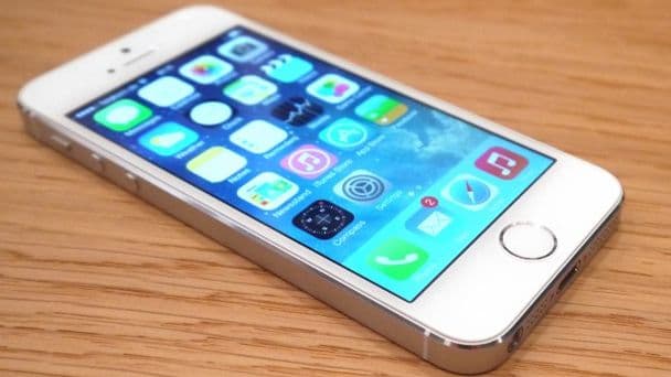 iPhone 5S & 6 Get Surprise Software Update