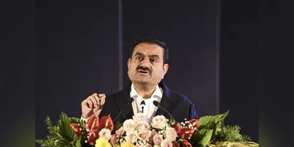 APSEZ Hits 500 MT Cargo Milestone