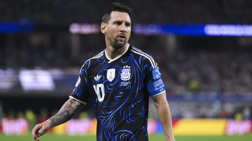 Argentina-Cape Verde Match Delayed by Thunderstorms