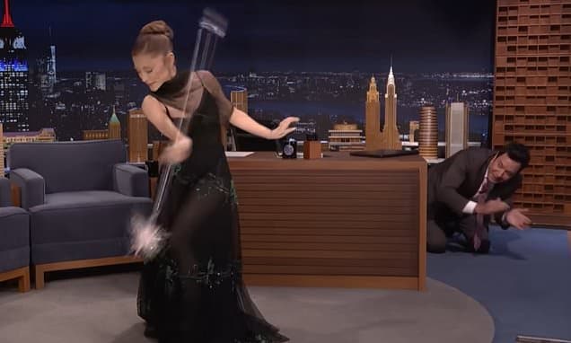 Ariana Grande's Wand Skills & SNL Hosting Tease