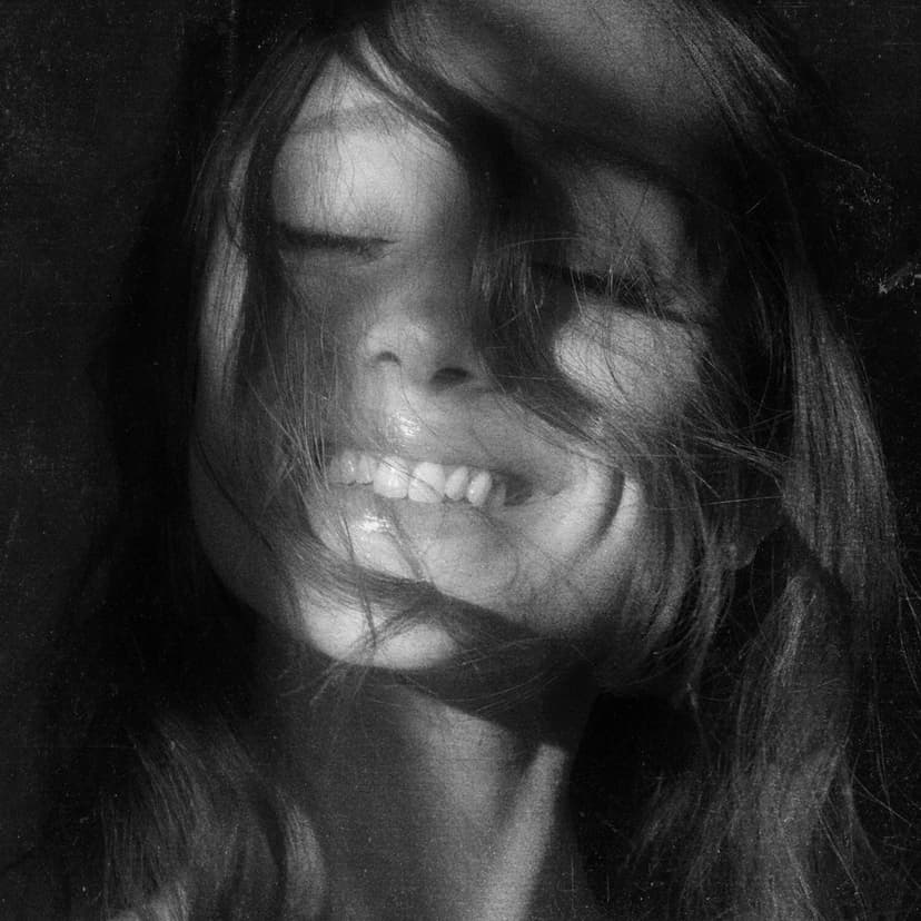 Ariana Grande Announces Eighth Album 'Petal'