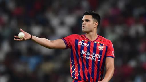 Arjun Tendulkar Debuts for LSG: Sara's Proud Message