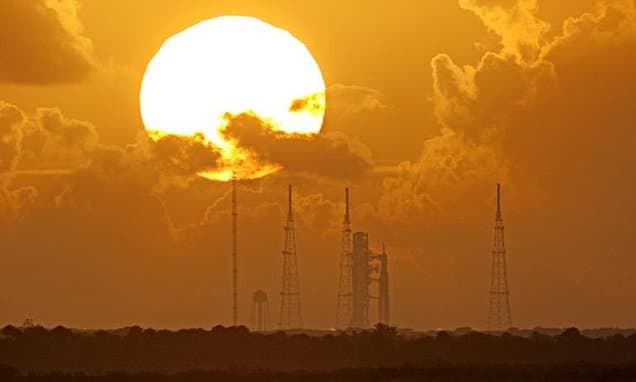 Astronauts To Fly Around Moon After 50+ Years