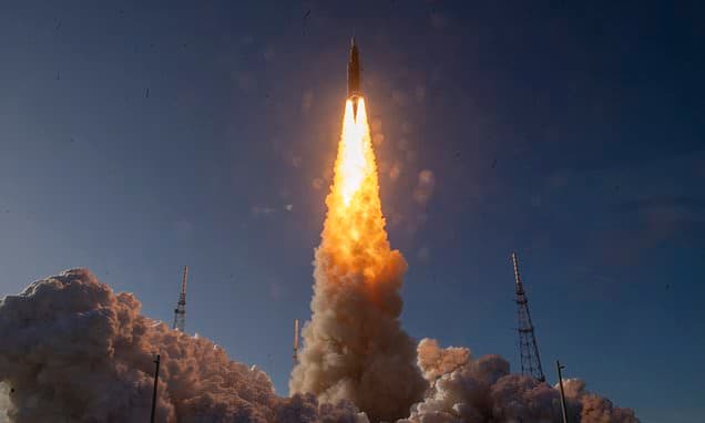 Artemis II Moon Mission: Toilet Fails, Heat Shield Fears Grow