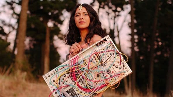 Synth meets Raga: Jain's Debut Unveils Dreamy Soundscapes