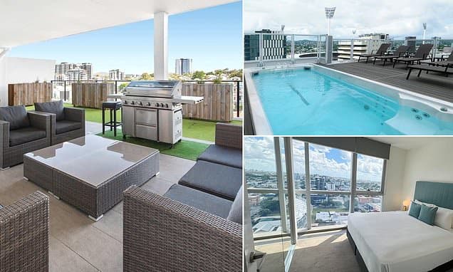 Ashes Live: Balcony views beat stadium seats at the Gabba