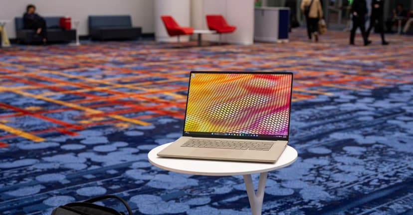 Arm Laptop Aces CES Despite Pre-Production Glitches