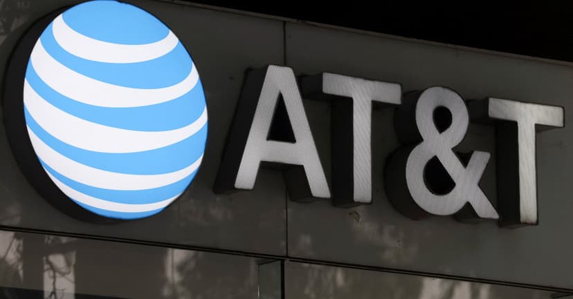 AT&T's Fiber Push Fuels Profit Expectations
