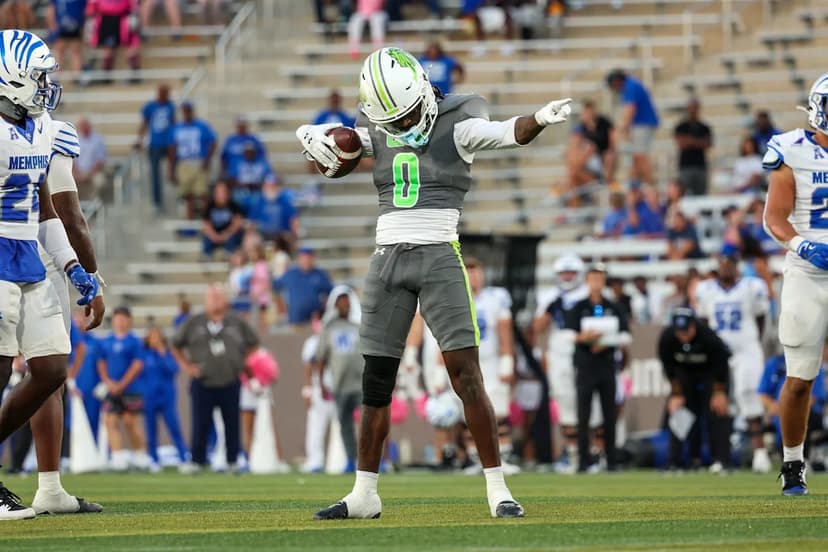 Auburn Courts UAB Star WR Iverson Hooks