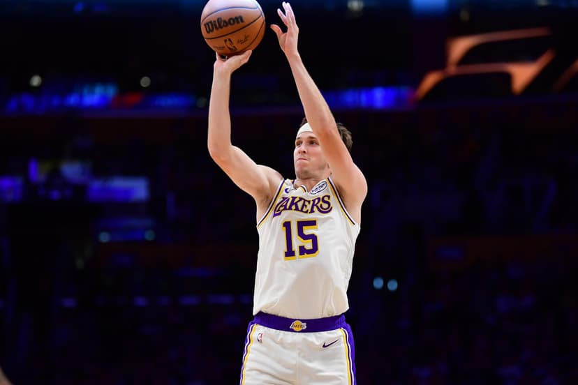 Lakers' Star Reaves Returns for Road Trip Finale