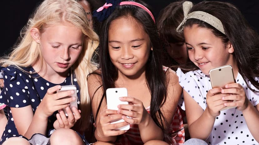 Australia Bans Social Media for Under 16s