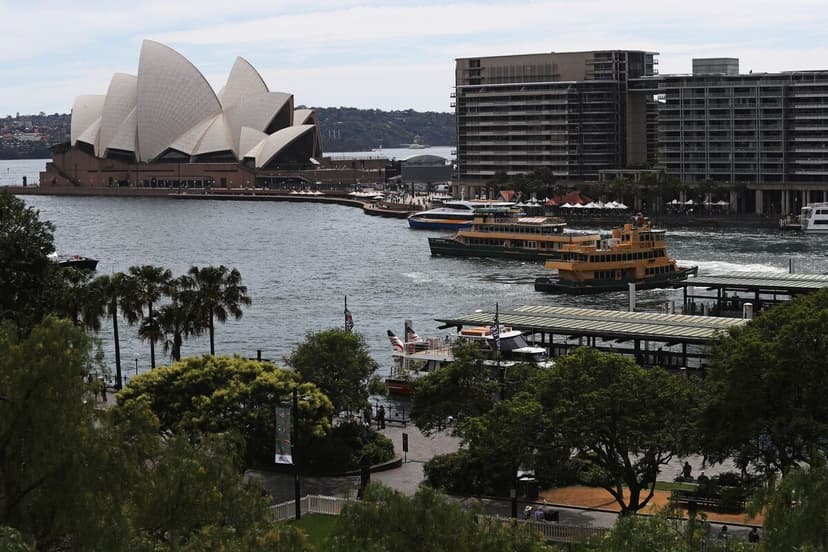 Record Bond Sales Signal Australia's Global Appeal