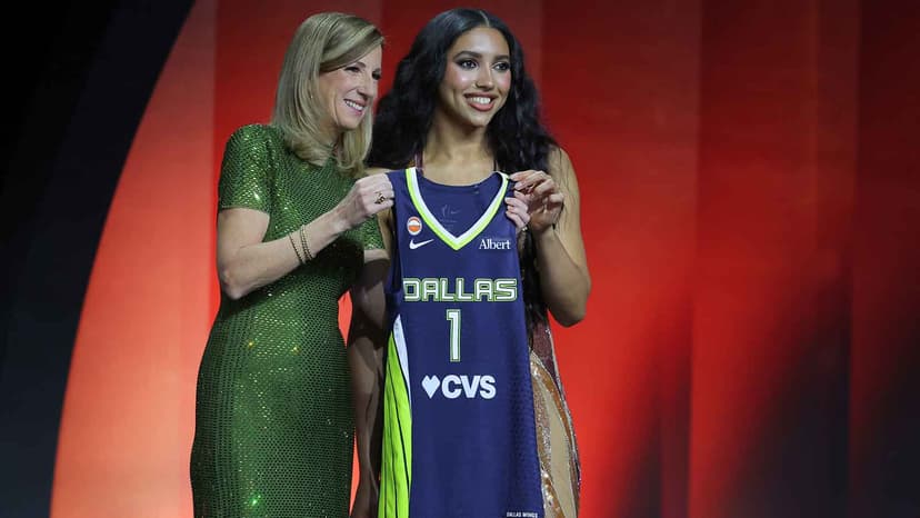 Fudd Scores First WNBA Bucket Over Clark