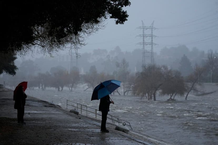 Atmospheric River Pummels Pacific Northwest with Heavy Rain and Snow