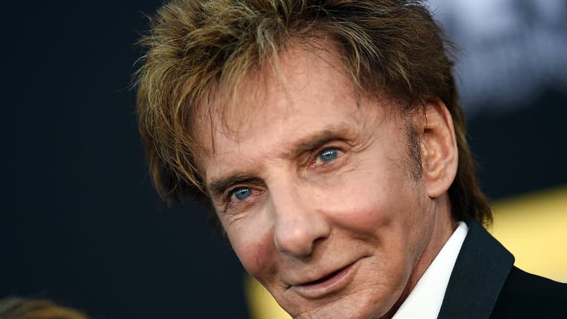 Barry Manilow's Voice Recovery: 'Agony' of Waiting
