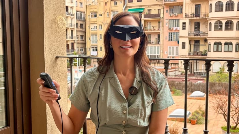 Become Batman with New Smart Glasses!
