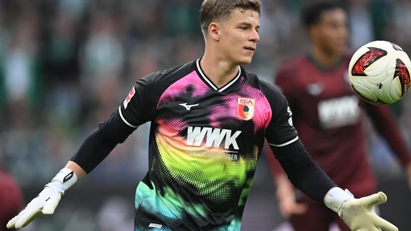 Bayern Eye Dahmen as Neuer's Successor?