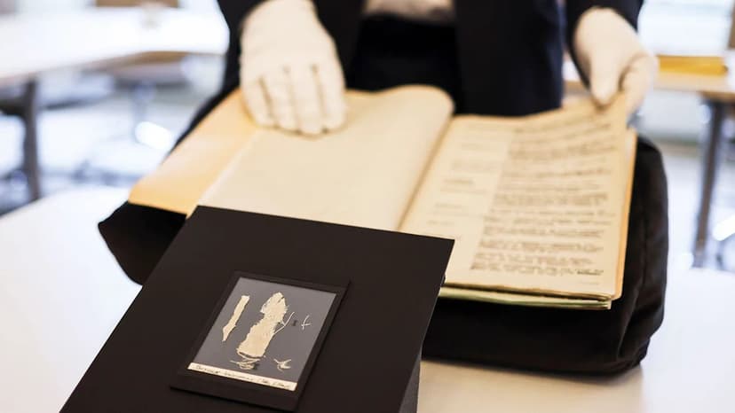 Germany Returns Stolen Bayeux Tapestry Pieces