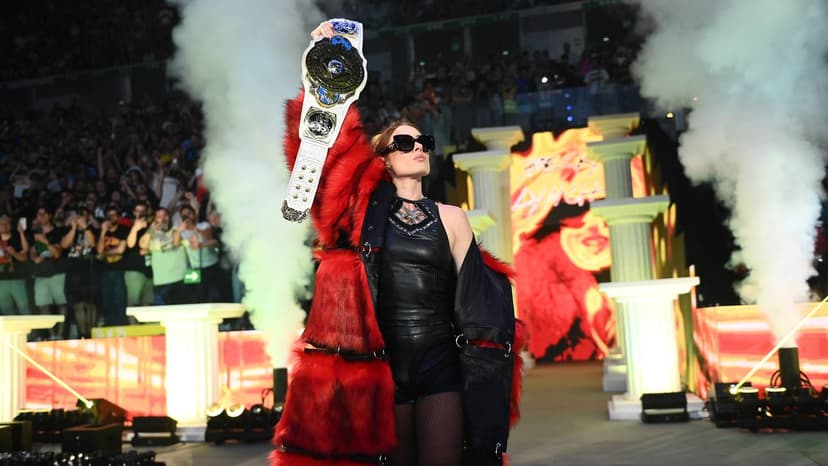 Ronda Rousey Mocks Lynch's MMA Aspirations