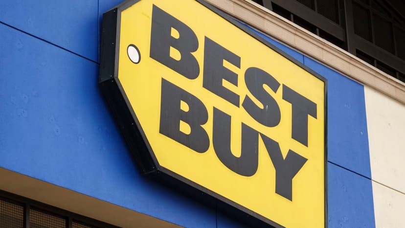 Best Buy CEO Steps Down Amid Growth Push