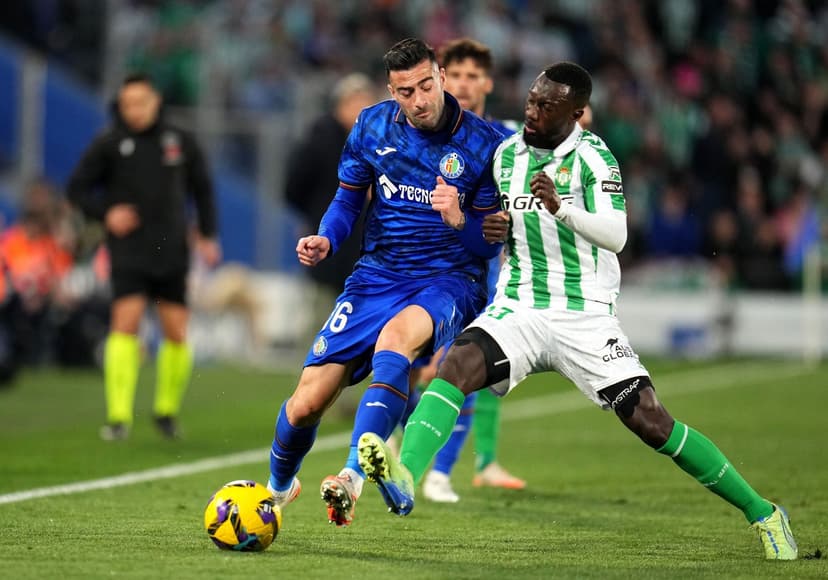 Betis Aims to Extend Dominance Over Struggling Azulones
