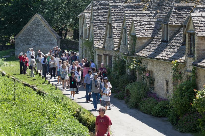 Bibury Battles Overcrowding: Village Considers Banning Tourist Coaches