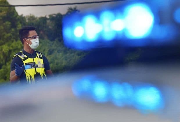 Gunmen Ambush Car at Bidor Petrol Station