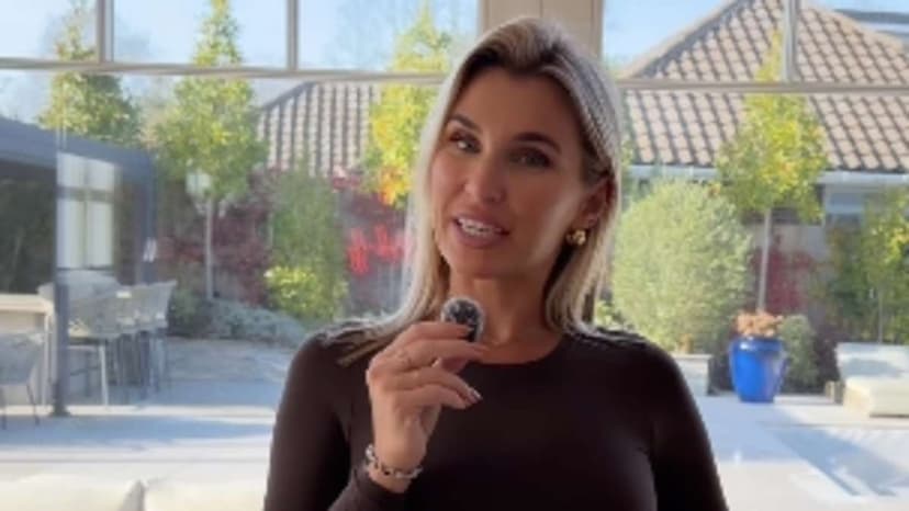 Billie Faiers' £1.4M Essex Home Boasts Neon Cocktail Bar