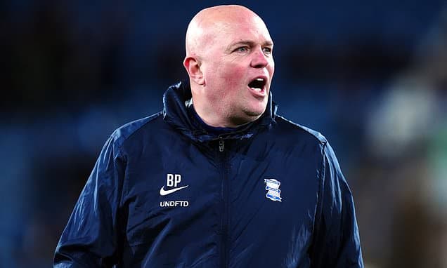 Controversy Erupts: Ref Call Sparks Blues Frustration