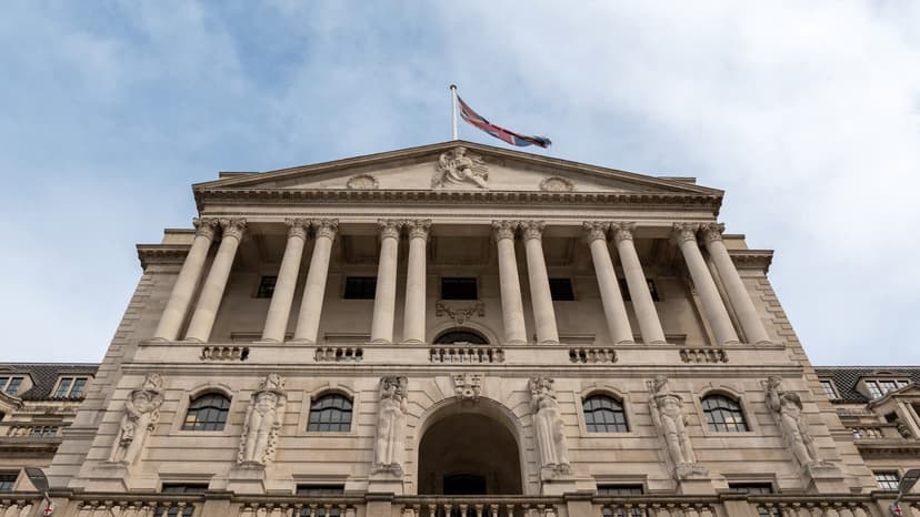 Global Economy Faces Rising Risks: BIS Warns