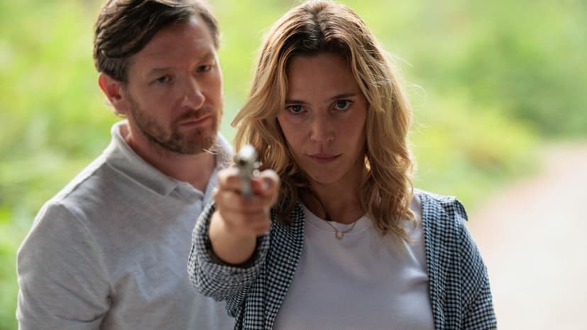 Dating App Thriller: A Game of Love and Deception