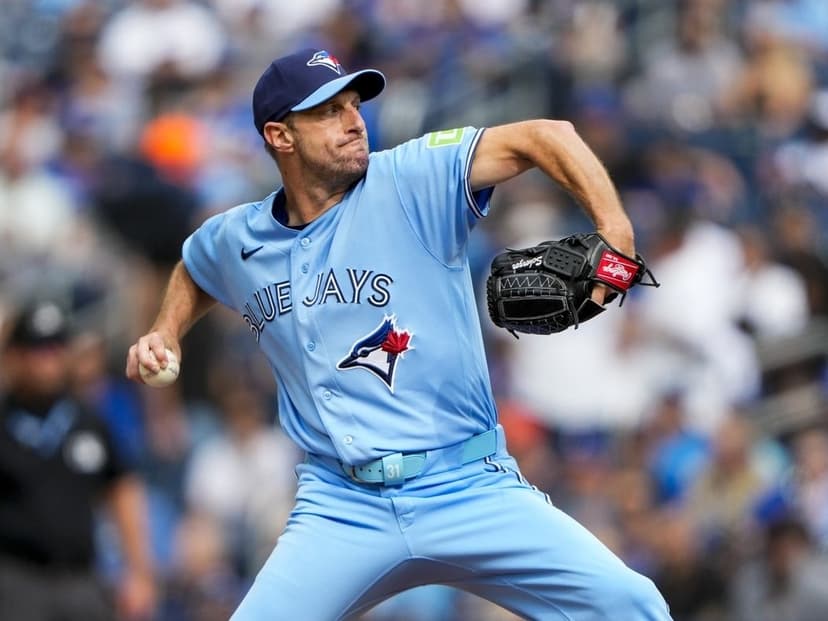 Jays' Playoff Hopes Hinge on Texas Showdown