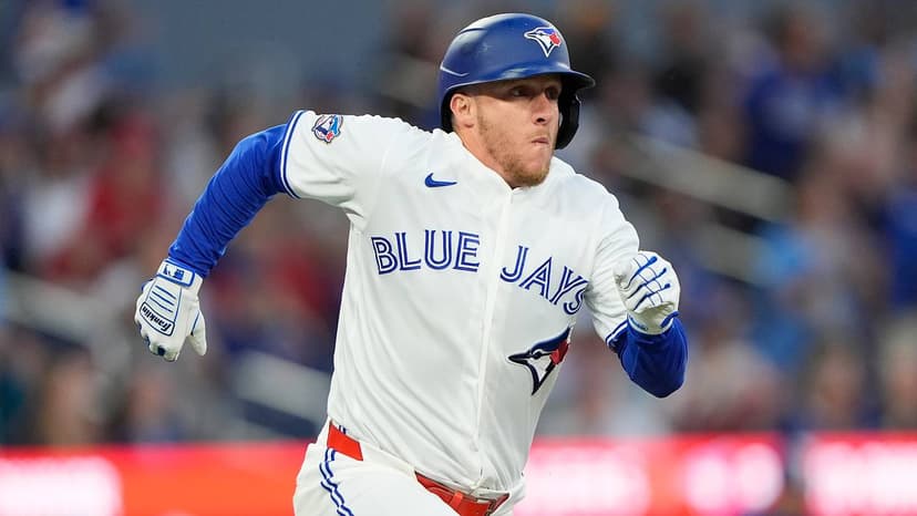 Jays Reignite Playoff Hopes with Straw's Bat