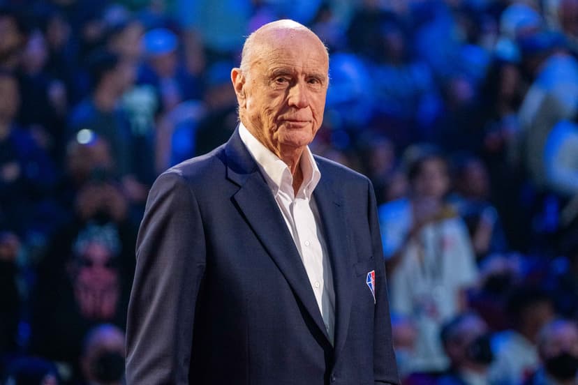 NBA Legend Bob Pettit, First to 20K Points, Passes