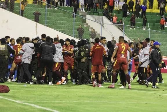 Bolivian Cup Chaos: 17 Ejected in Wild Brawl!