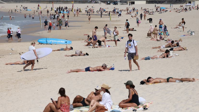 Bondi Beach Incident: Police Urge Shelter