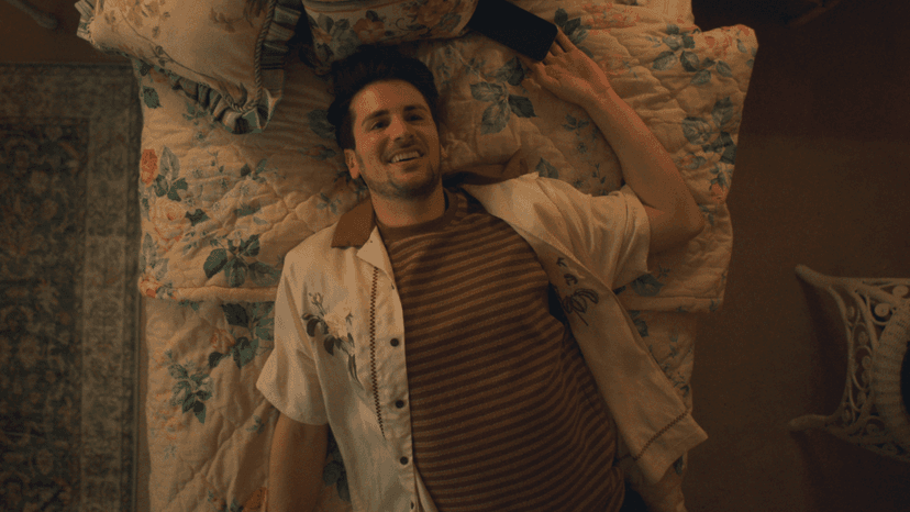 Noam Ash's "Bookends": A Rom-Com About Love & Family