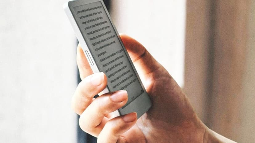 Tiny E-Reader Fits in Your Pocket!