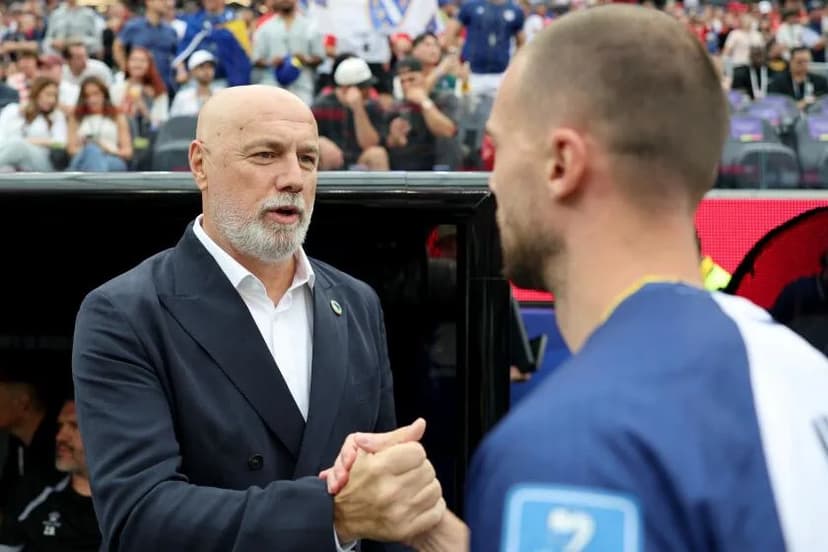 Ex-Poker Pro Leads Bosnia Soccer Team's World Cup Charge