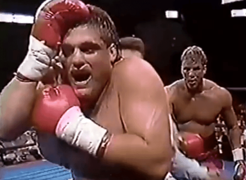 Last-Minute Boxer Fights for Title on 90 Mins' Notice