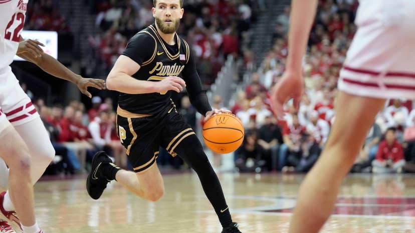 Smith Shatters Big Ten Assist Record!