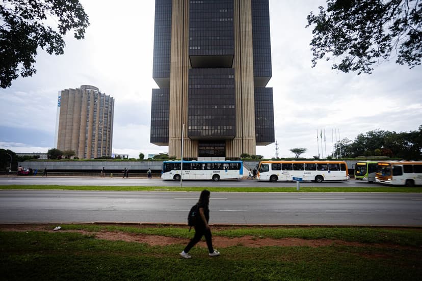 Brazil Rate Cut Looms: Selic Forecast Lowered