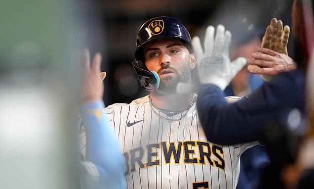 Brewers Dominate White Sox 6-1 Behind Mitchell's Spark